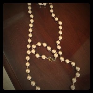 Vintage pearl necklace and bracelet